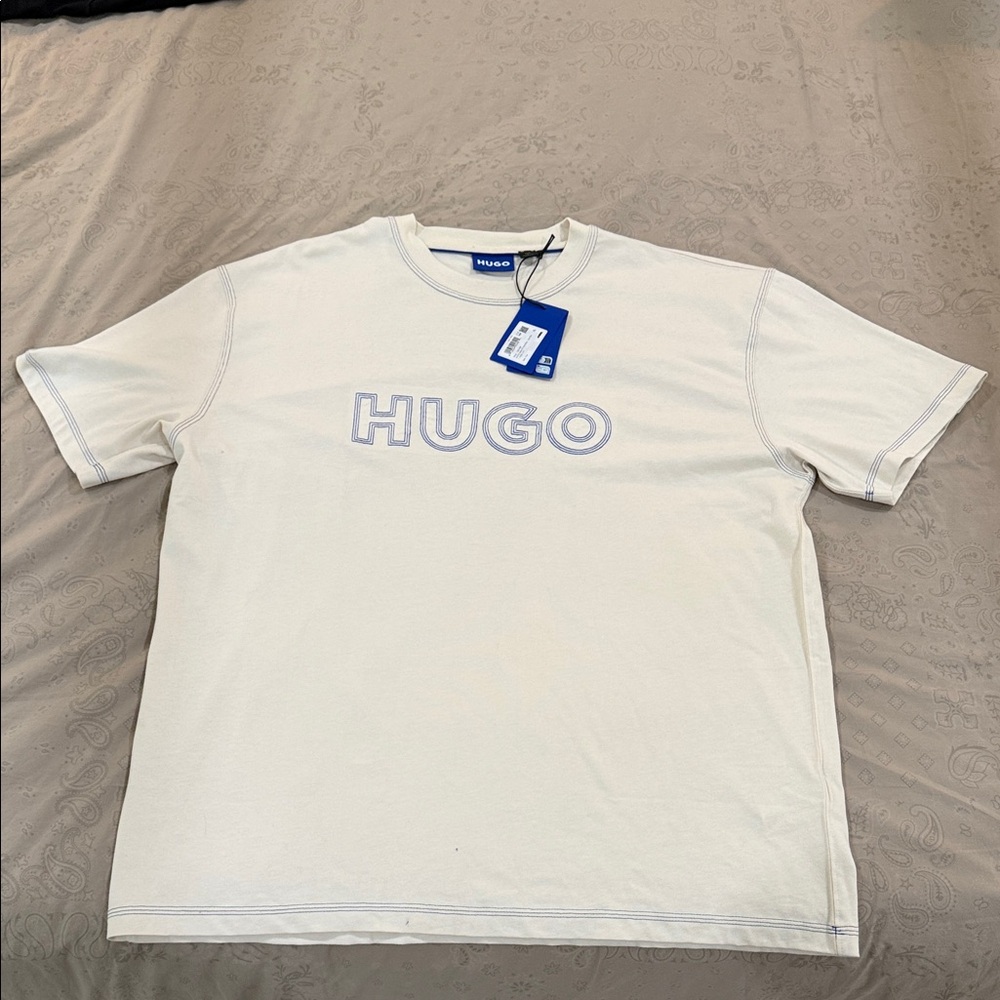 HUGO Men's Cream Short Sleeve Tee